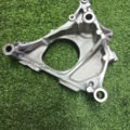 Кронштейн правої подушки двигуна Nissan/Infiniti   112318H800