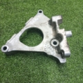 Кронштейн правої подушки двигуна Nissan/Infiniti   112318H800