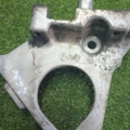 Кронштейн правої подушки двигуна Nissan/Infiniti   112318H800