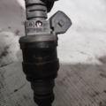 Форсунка бензинова 2,0 Audi 100 C4 1990-1994 037906031C