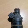 Форсунка бензинова 2,0 Audi 100 C4 1990-1994 037906031P