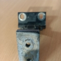 Петля двери верх.задн. l/r a100/a6 Audi 100 C4 1990-1994 4A0833401