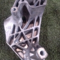 Кронштейн подушки двигуна прав Audi A3 8L (1996-2003) 038199207H