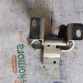 Петля двері задньої правої нижня Audi A4 B5 (1994-2001) 4A0833412A