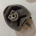 подушка трансмісії (опора коробки передач, ліва) Audi A4 B5 (1994-2001) 8D0399151H