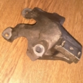 Кронштейн двигуна Audi A4 B6 (2000-2006) 8E0199307E