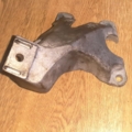Кронштейн двигуна Audi A4 B6 (2000-2006) 8E0199307E