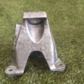 Кронштейн двигуна правий Audi A4 B6 (2000-2006) 8E0199308H