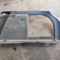 бокова обшивка багажника права Audi  8E9863880