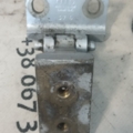 Петля дверей задня верхня Audi A6 C4 (1994-1997) 4A0833401