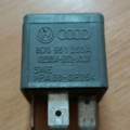 блок управління вентилятором; реле вентилятора Audi A6 C5 (1997-2004) 8D0951253A