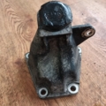 Кронштейн двигуна правий 2.5tdi vw Audi A6 C5 (1997-2004) 4B0199306B
