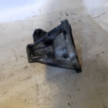 Кронштейн подушки двигуна правий Audi A6 C5 (1997-2004) 4B0199308