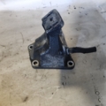 Кронштейн подушки двигуна правий Audi A6 C5 (1997-2004) 4B0199308