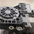 мотор склопідйомника дверей задніх, правих Audi A6 C5 (1997-2004) 0130821785