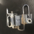 Петля двери передней правой Audi A6 C5 (1997-2004) 4B0831412A