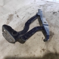 Петля крышки багажника левая a6 c5 Audi A6 C5 (1997-2004) 4B5827301