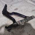 Петля крышки багажника левая a6 c5 Audi A6 C5 (1997-2004) 4B5827301