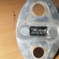 Скоба замку дверей ліва / права сторони перед Audi A6 C5 (1997-2004) 3B0837033P