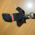 Замок ремня безпеки задній подвійний Audi A6 C5 (1997-2004) 8D0857739D