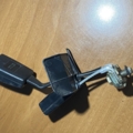 Замок ремня безпеки задній подвійний Audi A6 C5 (1997-2004) 8D0857739D