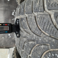 Автошина Bridgestone Blizzak LM-80 Evo 225 /60 R18 100H Зимова 4мм Вживаний