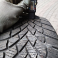 Автошина Bridgestone Blizzak LM005 215 /65 R17 103H Зимова 5мм Вживаний