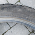 Автошина Kumho Izen kw27 205 /45 R17 84V Зимова 4мм Вживаний