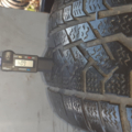 Автошина Kumho IZEN RV 255 /60 R17 106H Зимова 5мм Вживаний