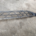 решітка радіатора центральна Citroen C4 Picasso I (2006-2013) 9680403177