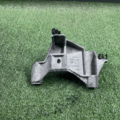 Опора кронштейн двигуна правий Dacia Logan 2004–2012 8200414226
