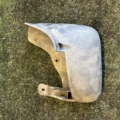 Бризговик передній правий Hyundai Santa Fe SM (2000-2006) 8683226900