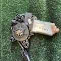 Моторчик  склопідйомника дверей задніх лівих Hyundai Santa Fe SM (2000-2006) 9881026200