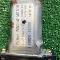 Моторчик склопідйомника дверей задньої правої Hyundai Santa Fe SM (2000-2006) 9882026200