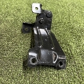 Кронштейн кріплення кришки двигуна Jeep Wrangler JL (2018-) 05281948AB