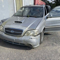 Авто на розборці Kia Carnival 2004 Номер двигуна: J3 632693 Привід: 2WD (задній привід)