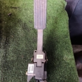 Педаль газу Kia Sorento JC (2002-2009) 327003E300
