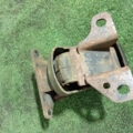Подушка двигуна права Kia Sorento JC (2002-2009) 216124A100