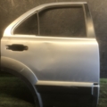 Задня права дверка  дефект KIA Sorento JC (2002-2009) 770043E111
