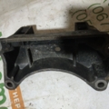 кронштейн подушки кпп Mercedes-Benz C-Class W203 (2000-2007) A1402421340