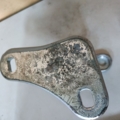 Петля двери перед лев верх Mercedes-Benz C-Class W203 (2000-2007) A2037200737