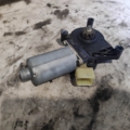 Мотор скло підйомника дверей передніх правих Mercedes-Benz E-Class W210 (1995-2003) 0130821709