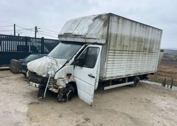 Mercedes-Benz Sprinter W901-W905 (1995-2006) 2.2 Дизель 611981 Ручна / Механіка 2003 2.2 Дизель двигун 611981мкпп