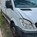 Авто на розборці MERCEDES-BENZ SPRINTER W906 316 2011 Рік Білий Двигун: Дизельний 2.2 л, OM651 D22 (651.955), рядний 4-циліндровий Коробка передач: Механічна 6-ступенева, модель 711.680 TSG 360  Задній міст: 741.415 HL O/30 C із передаточним числом 2.25