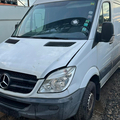 Авто на розборці MERCEDES-BENZ SPRINTER W906 316 2011 Рік Білий Двигун: Дизельний 2.2 л, OM651 D22 (651.955), рядний 4-циліндровий Коробка передач: Механічна 6-ступенева, модель 711.680 TSG 360  Задній міст: 741.415 HL O/30 C із передаточним числом 2.25