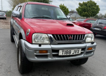 Mitsubishi L200 K74 2003 — авто на розборку (1996–2006), оригінальні запчастини