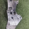 Кронштейн генератора-кондиціонера Nissan Juke F15 (2010-2019) 8200695957