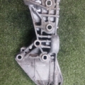 Кронштейн генератора-кондиціонера Nissan Juke F15 (2010-2019) 8200695957