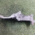 Кронштейн генератора-кондиціонера Nissan Juke F15 (2010-2019) 8200695957