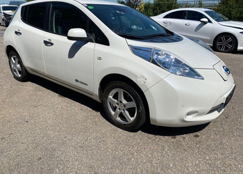 Авто на розборці Nissan Leaf Tekna 24K 2014рік 80 кВт (109 PS)  колір - BRILLIANT WHITE (M) ,пробіг 132тис